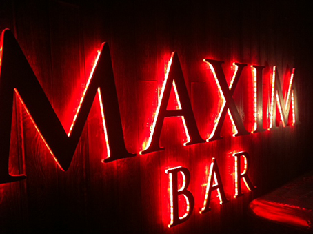 Maxim Bar
